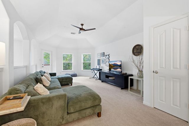 22 Picasso Path Place, The Woodlands, TX 77382