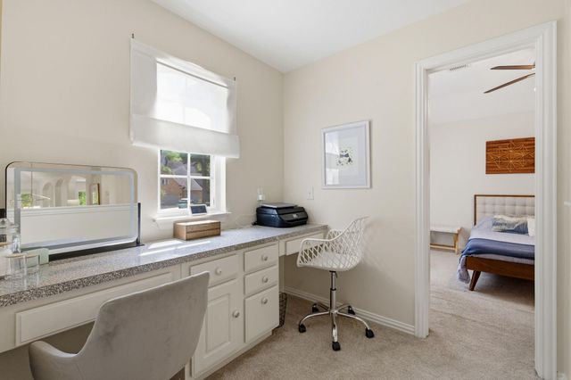 22 Picasso Path Place, The Woodlands, TX 77382