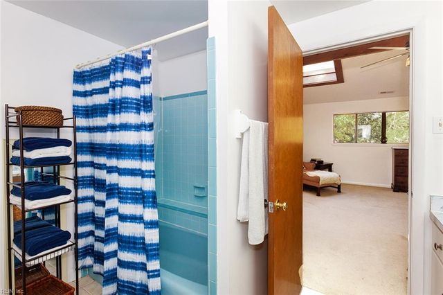 119 Will Scarlet LN, Williamsburg, VA 23185