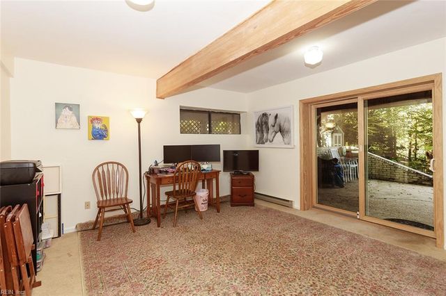 119 Will Scarlet LN, Williamsburg, VA 23185