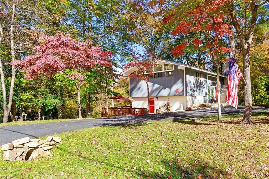 119 Will Scarlet LN, Williamsburg, VA 23185