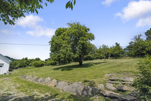 1281 Sharp Road, Stamping Ground, KY 40379