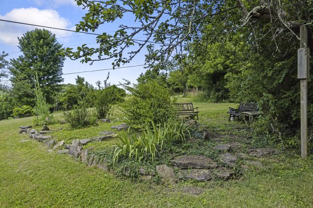 1281 Sharp Road, Stamping Ground, KY 40379