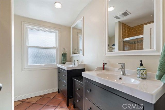 6216 W 5th, Los Angeles, CA 90048