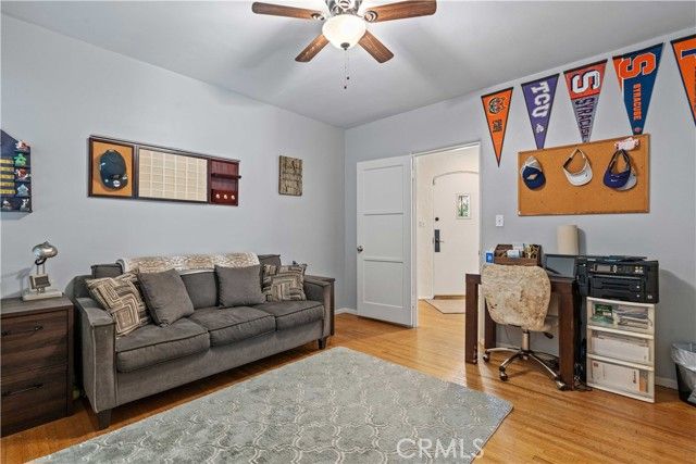 6216 W 5th, Los Angeles, CA 90048