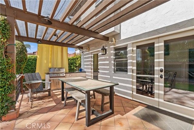 6216 W 5th, Los Angeles, CA 90048