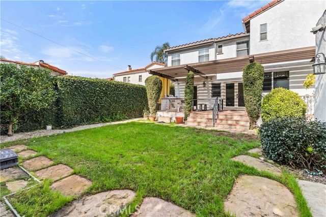 6216 W 5th, Los Angeles, CA 90048