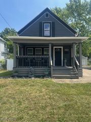 2613 Oakdale Avenue, Lorain, OH 44055