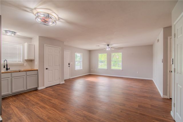 804 Avenue B, Sinton, TX 78387