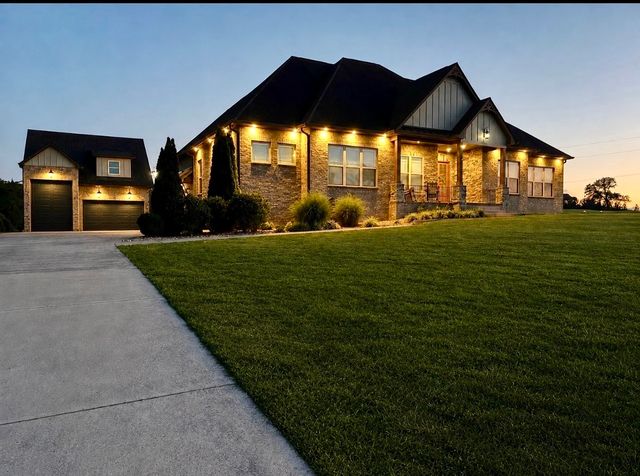 746 Callis Rd, Lebanon, TN 37090