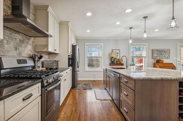 1060 Satterwhite Rd, Ashland City, TN 37015