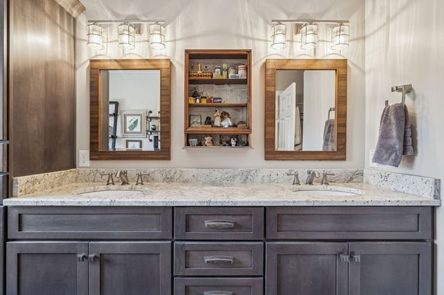 1060 Satterwhite Rd, Ashland City, TN 37015