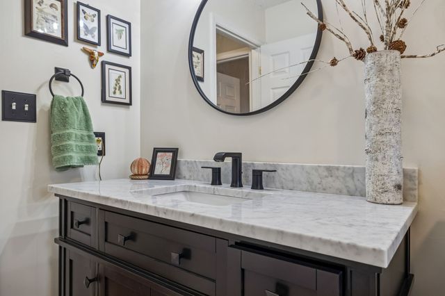 1060 Satterwhite Rd, Ashland City, TN 37015