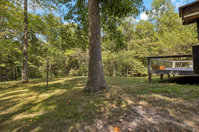 1060 Satterwhite Rd, Ashland City, TN 37015