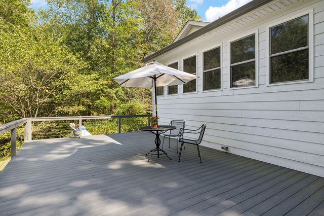 1060 Satterwhite Rd, Ashland City, TN 37015