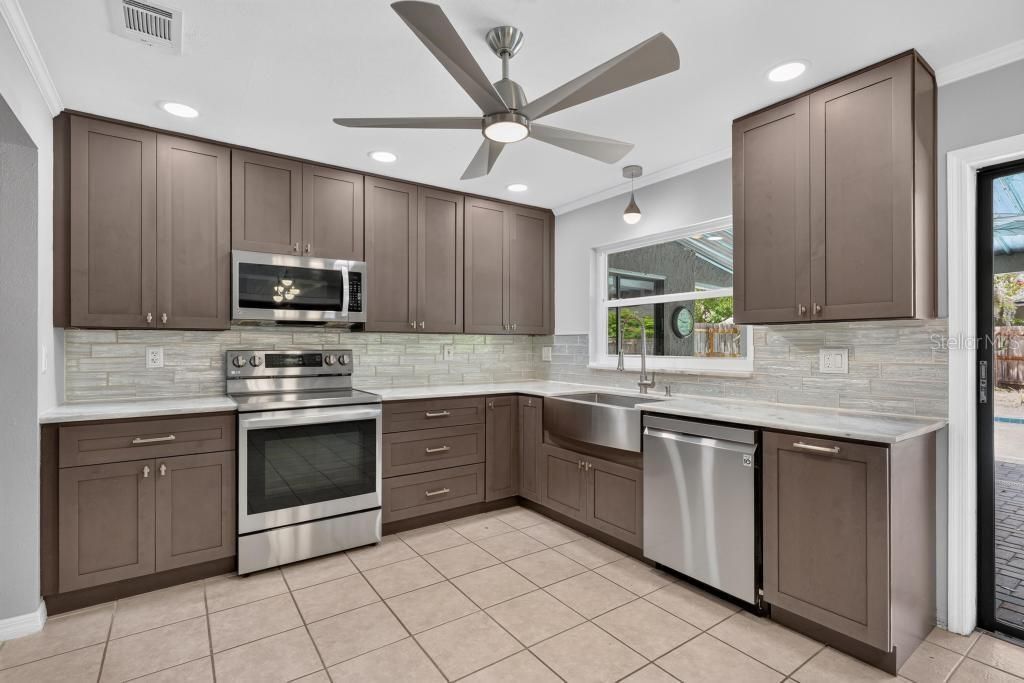 Image 34 of property listing at 2670 JENNIFER HOPE BOULEVARD, Longwood, FL 32779
