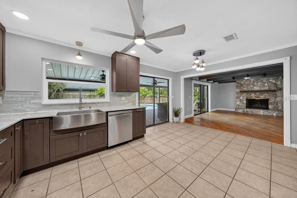 Image 36 of property listing at 2670 JENNIFER HOPE BOULEVARD, Longwood, FL 32779