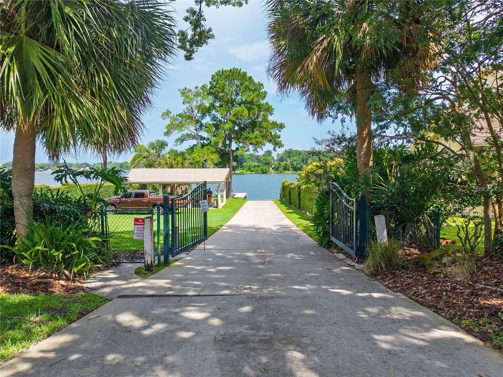 Image 99 of property listing at 2670 JENNIFER HOPE BOULEVARD, Longwood, FL 32779