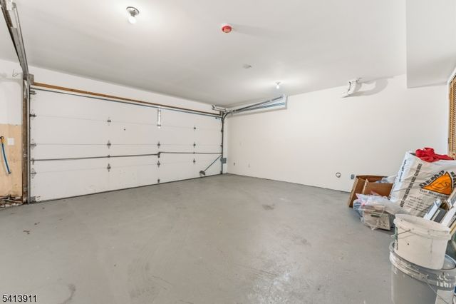 18 E Kinney St, Newark City, NJ 07102