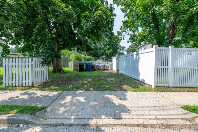 517 W Front Street, Red Bank, NJ 07701