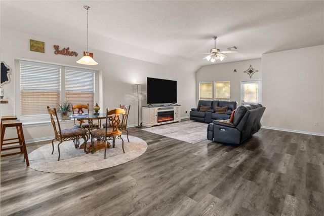 810 Sand Crab Lane, La Marque, TX 77568