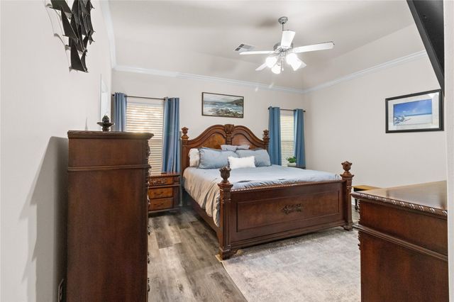 810 Sand Crab Lane, La Marque, TX 77568