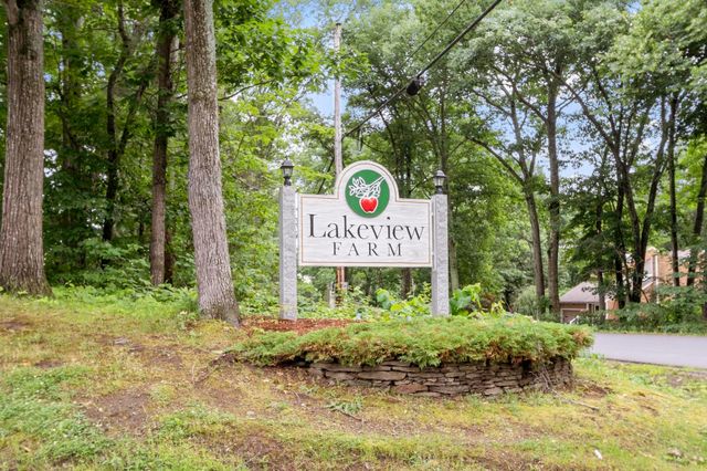 18 Harvest Road, Windham, NH 03087