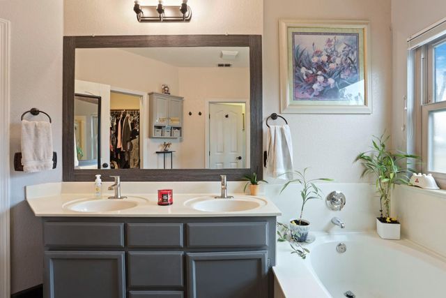 10168 Creek Trail Cir, Stockton, CA 95209