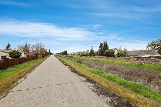 10168 Creek Trail Cir, Stockton, CA 95209