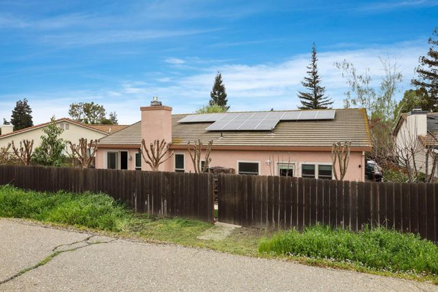 10168 Creek Trail Cir, Stockton, CA 95209