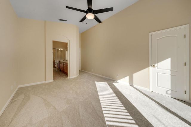 208 Fremantle Ct, Roseville, CA 95747