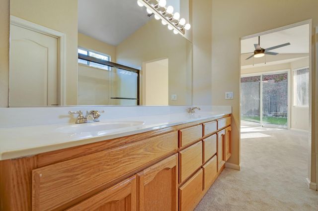 208 Fremantle Ct, Roseville, CA 95747