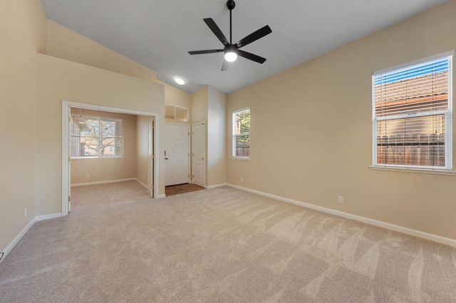 208 Fremantle Ct, Roseville, CA 95747