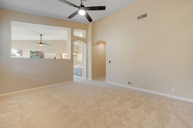 208 Fremantle Ct, Roseville, CA 95747