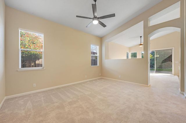 208 Fremantle Ct, Roseville, CA 95747