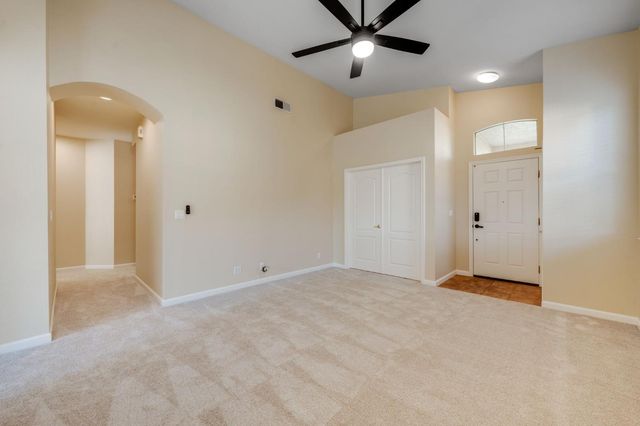 208 Fremantle Ct, Roseville, CA 95747