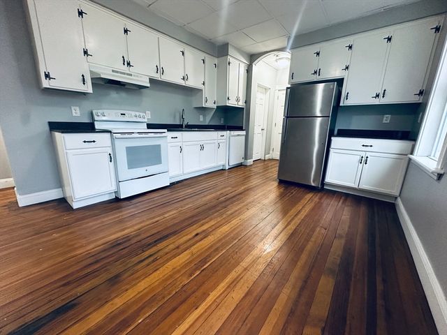 99 Bellingham Street 2, Chelsea, MA 02150