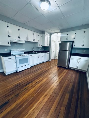 99 Bellingham Street 2, Chelsea, MA 02150