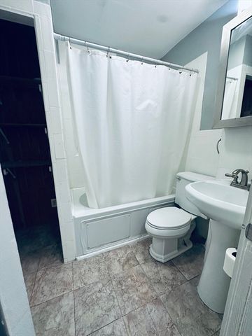 99 Bellingham Street 2, Chelsea, MA 02150