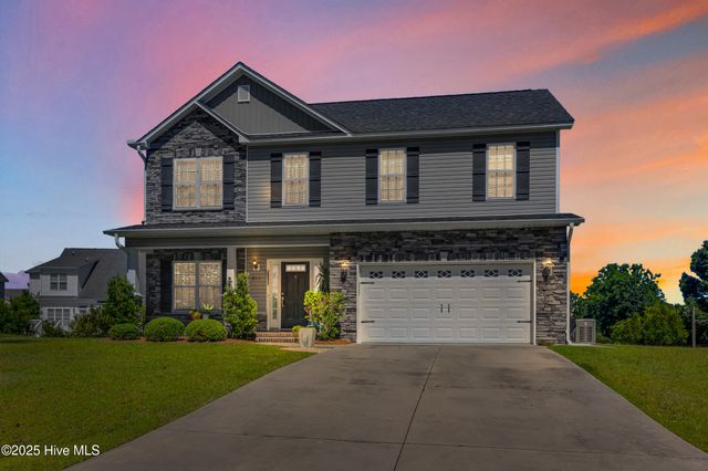 811 Sea Chaser Court, Beaufort, NC 28516