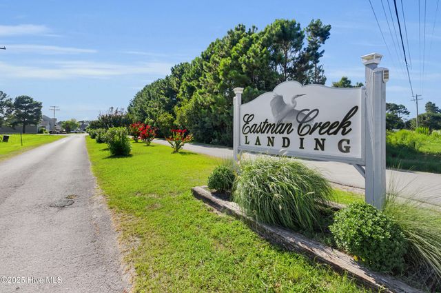 811 Sea Chaser Court, Beaufort, NC 28516