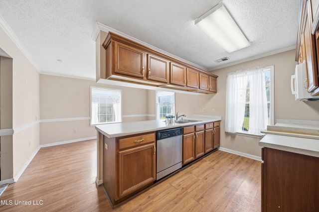 8891 Shellflower Drive, Southaven, MS 38671