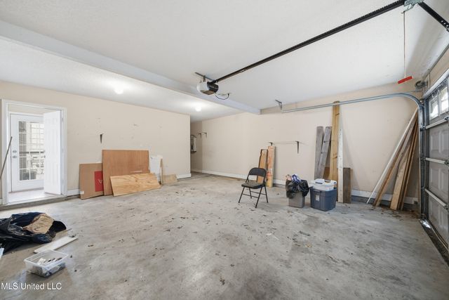 8891 Shellflower Drive, Southaven, MS 38671