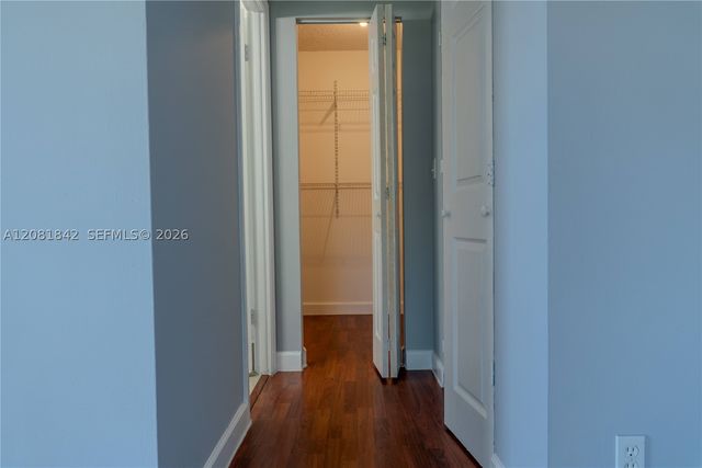 4513 Blue Pine Cir, Lake Worth, FL 33463