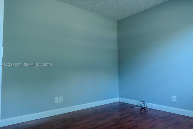 4513 Blue Pine Cir, Lake Worth, FL 33463