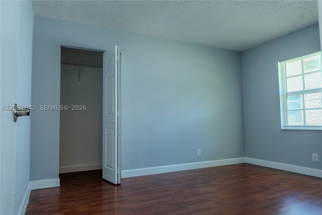 4513 Blue Pine Cir, Lake Worth, FL 33463