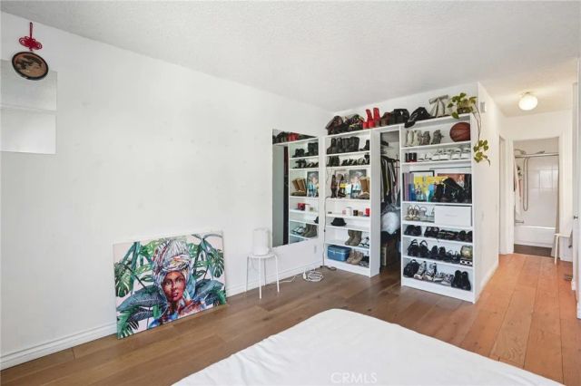 5460 White Oak C315, Encino, CA 91316