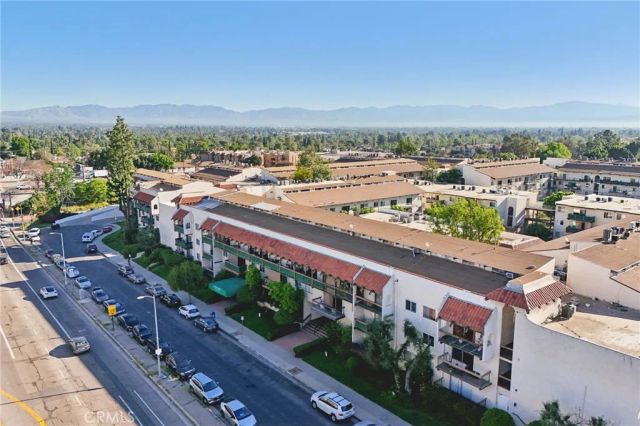 5460 White Oak C315, Encino, CA 91316