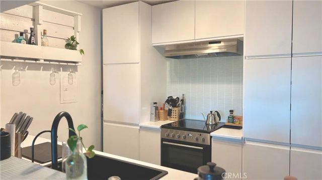 5460 White Oak C315, Encino, CA 91316