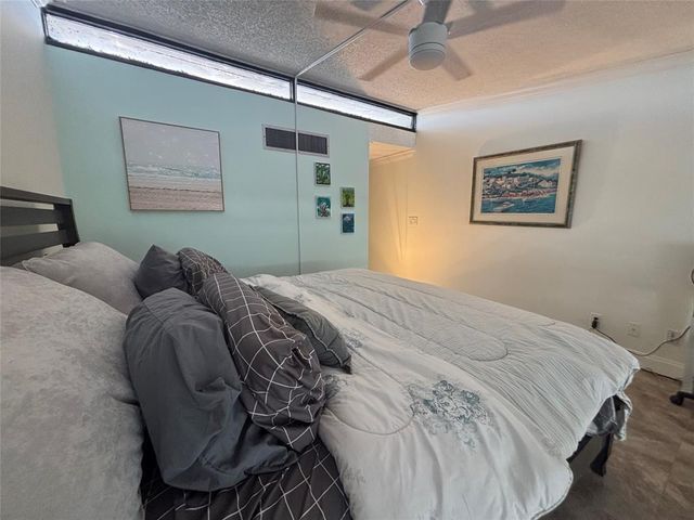 3589 S Ocean Boulevard 10, South Palm Beach, FL 33480